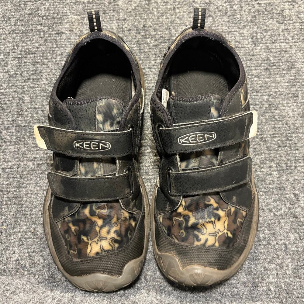 Keen Kids Waterproof Hook and Loop Hiking Shoes Black Camo Youth Size 4